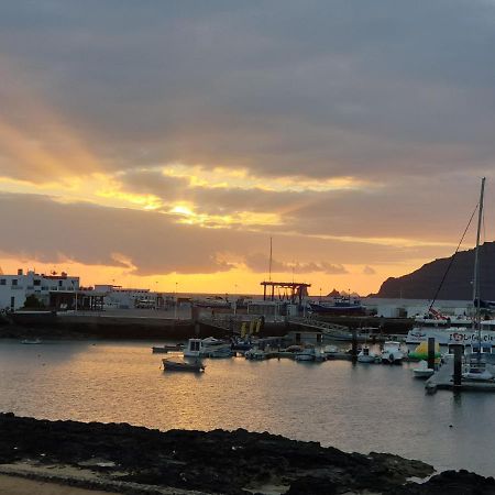 La Graciosa Camelia Beach Vistas Mar Caleta de Sebo Eksteriør billede
