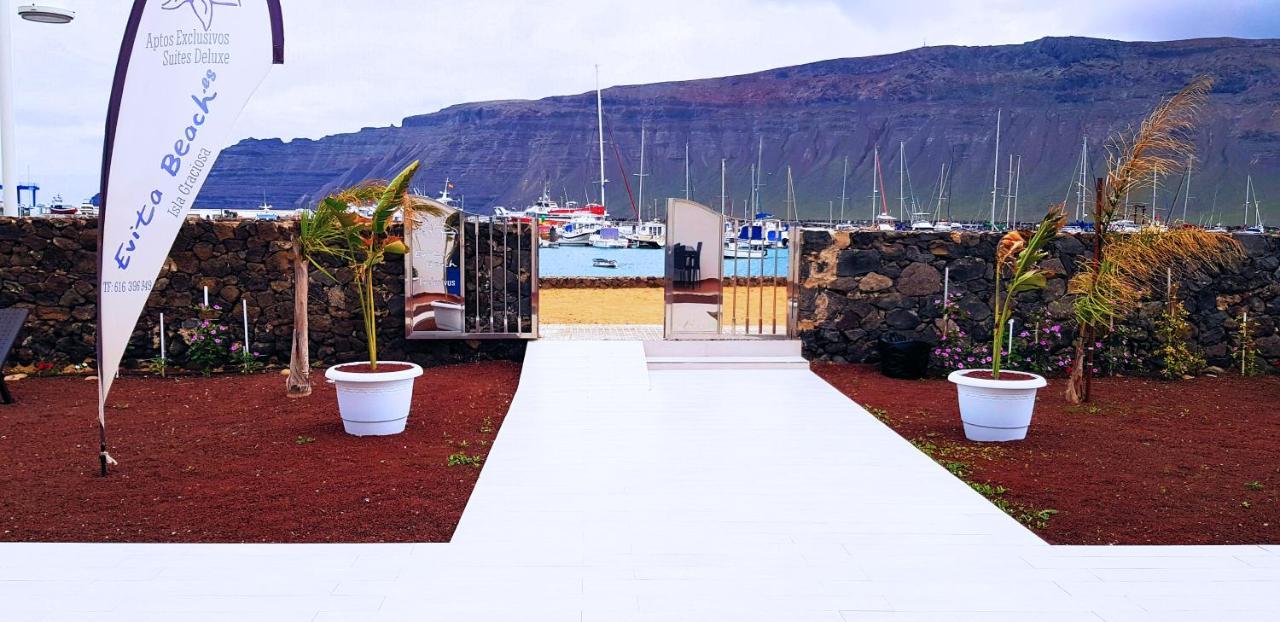 La Graciosa Camelia Beach Vistas Mar Caleta de Sebo Eksteriør billede