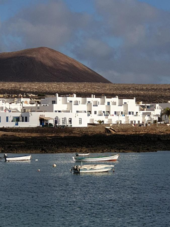 La Graciosa Camelia Beach Vistas Mar Caleta de Sebo Eksteriør billede