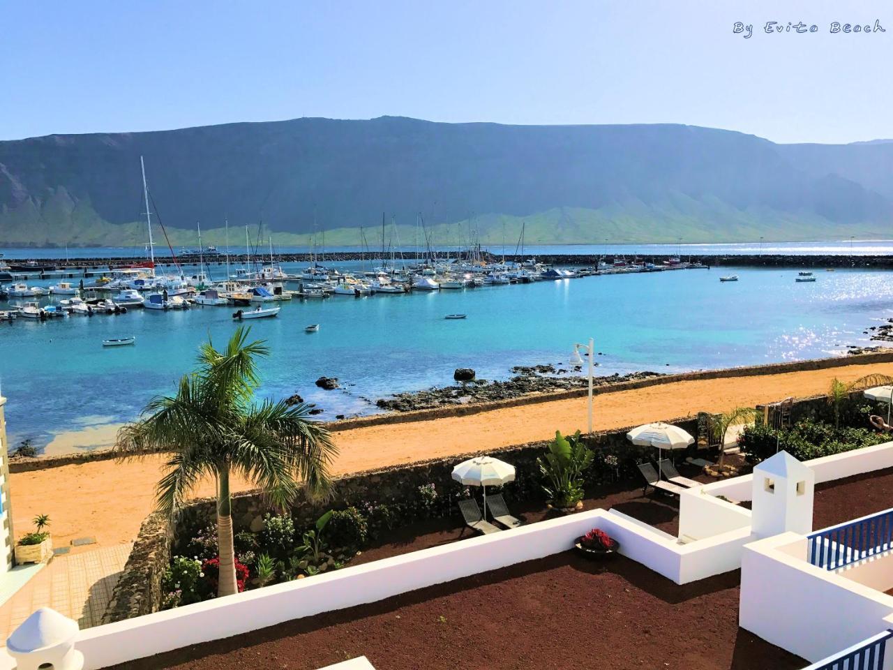 La Graciosa Camelia Beach Vistas Mar Caleta de Sebo Eksteriør billede